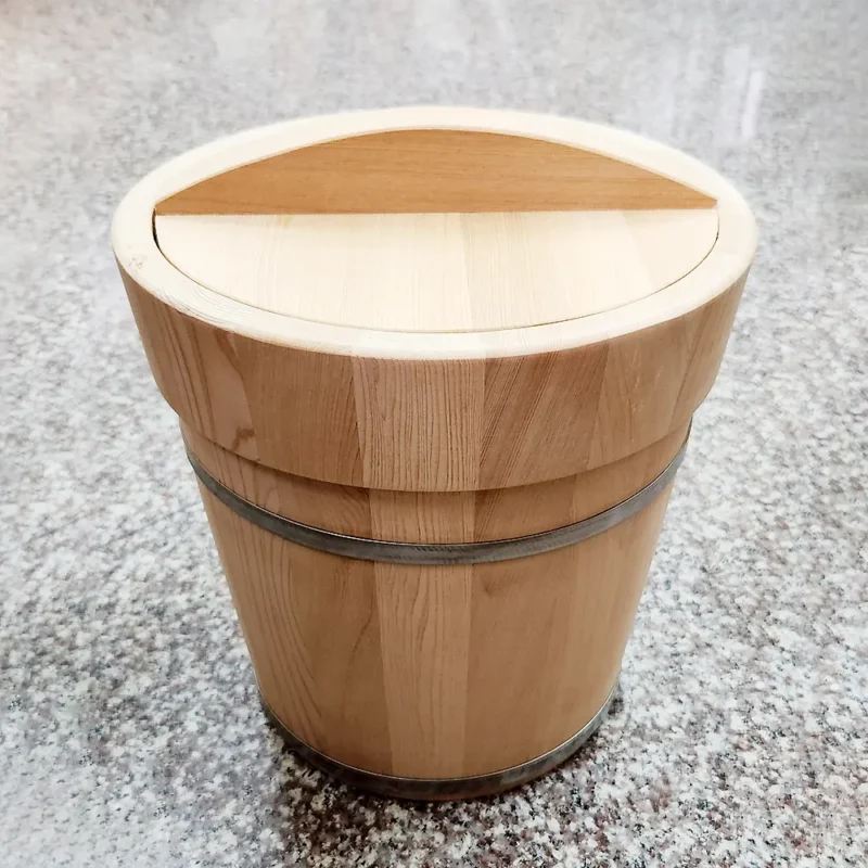 Rice bucket 01